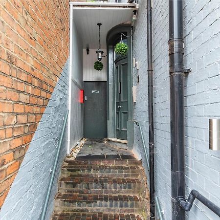 Romantic Getaway Studio Pods Close To City Centre With Free Wifi Derby Exterior foto